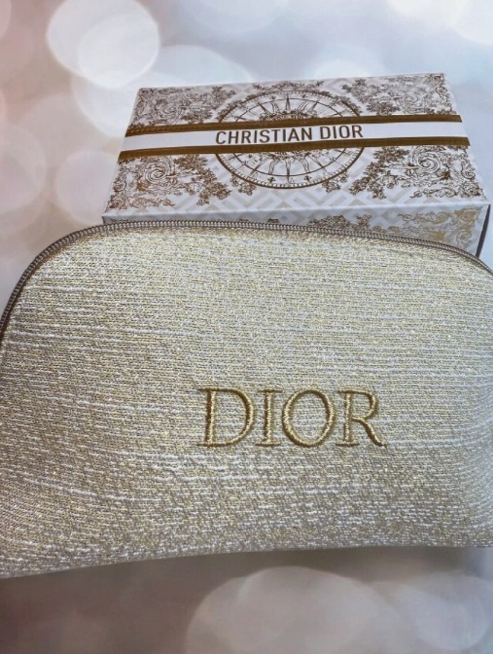 Dior Gold & White Cosmetic Pouch- BRAND NEW IN THE BOX 7"L X4. 5" - Picture 3 of 7